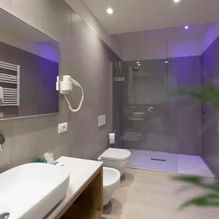 Rex Hotel