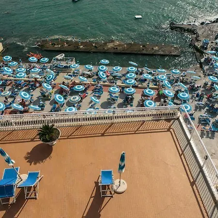 Rex Hotel 4*